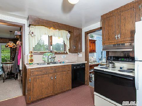 3rd image of 77 Juniper Ave