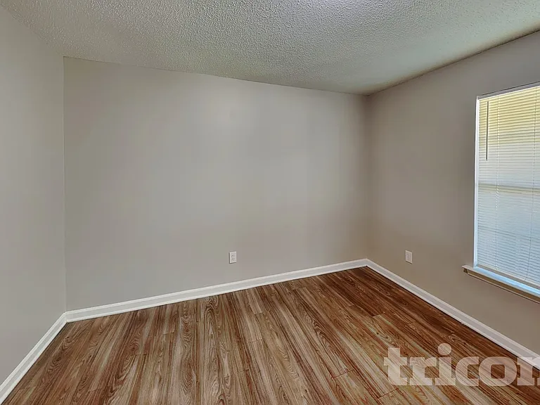 7112 Windsong Way — Photo 11
