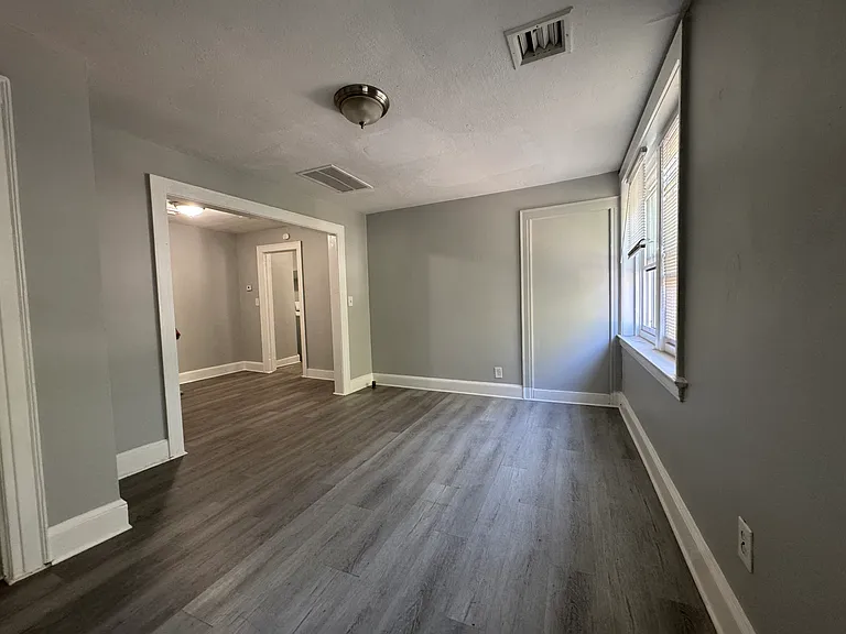 213 Ferry St #1A — Photo 3