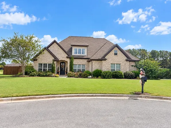 1123 Lake Spencer Dr, Tuscumbia, AL 35674