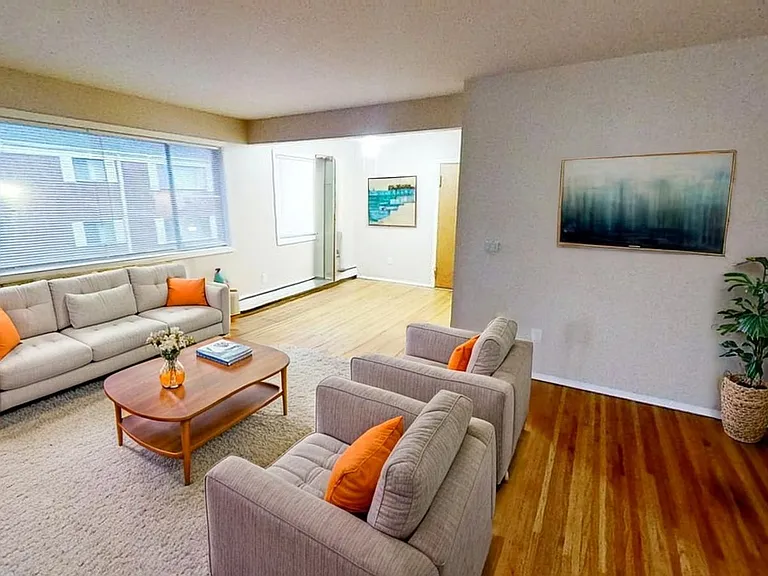 154 Woodhill Dr #3 — Photo 2