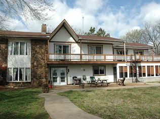 23043 Lyon Rd, Parsons, KS 67357