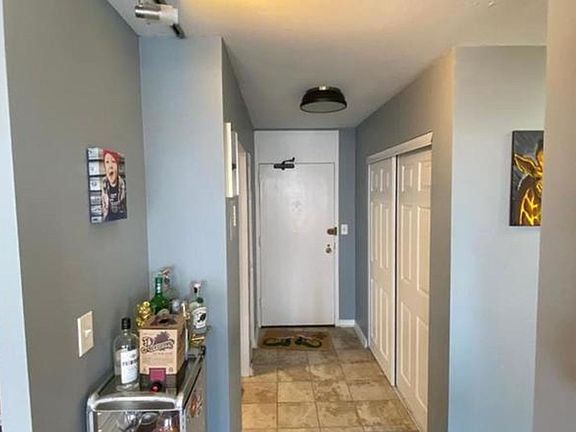 3rd image of 5455 N Sheridan Rd