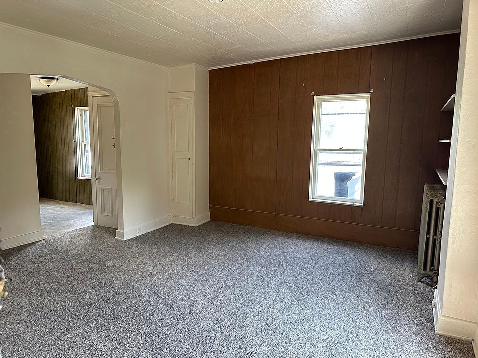 1st image of 1108 E Main St #3