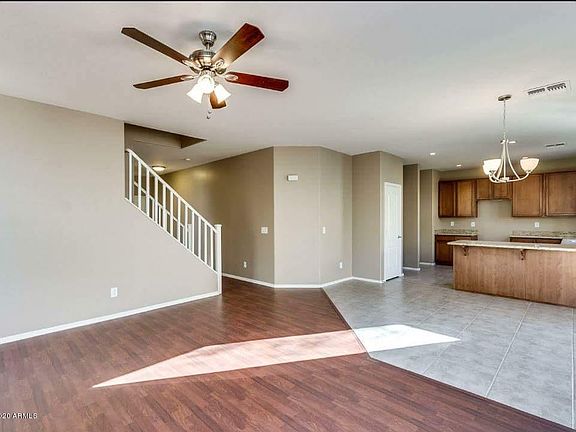 3rd image of 9028 W Preston Ln