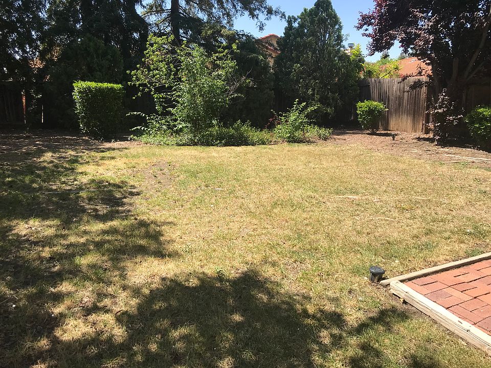 2nd image of 5096 Rodeo Cir