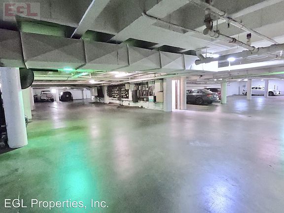 3rd image of 7220 Hollywood Blvd #226