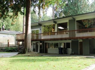 1012 Cedar Ln, Mount Vernon, WA 98273