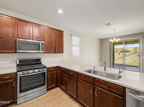 17173 W BUCKHORN Trail, Surprise, AZ 85387