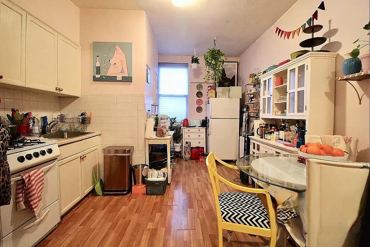 320 Powers Street — Photo 2