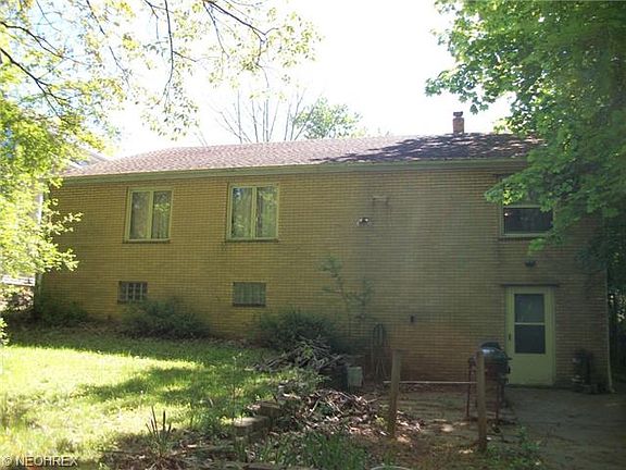 2nd image of 199 Logan St