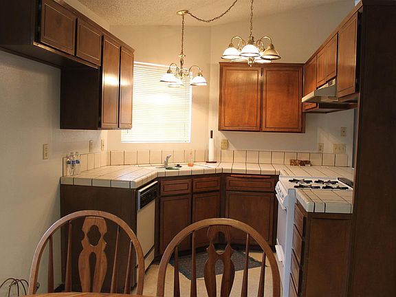 5th image of 2236 N Sea Ct