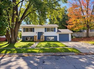 1733 Revere St, Freeport, IL 61032