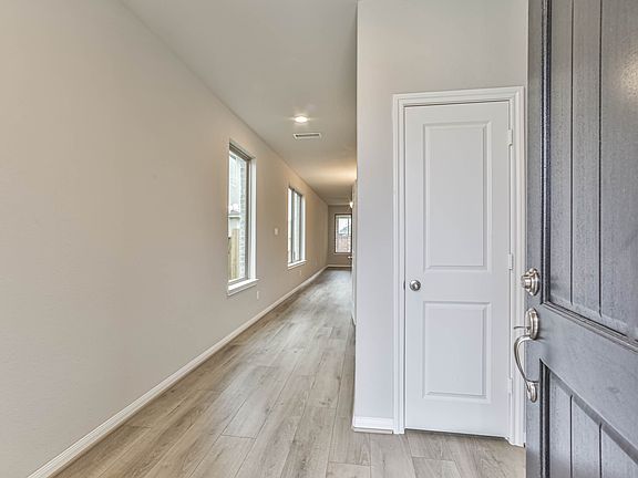 2nd image of 1668 Portia Ln #Bvd2ns