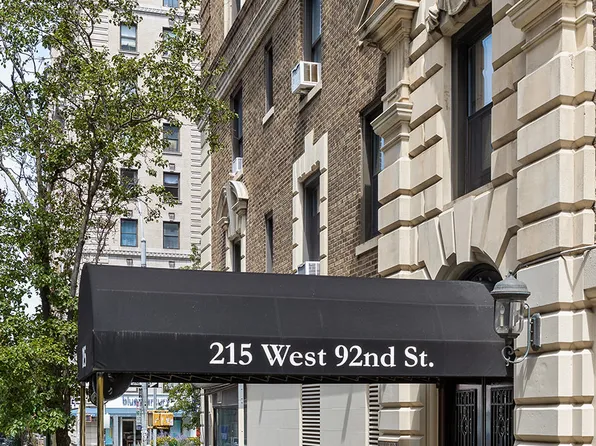 215 West 92nd Street 10F image 9 of 10