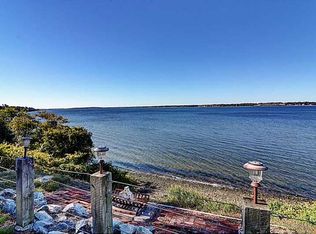 208 Narragansett Ave, Riverside, RI 02915