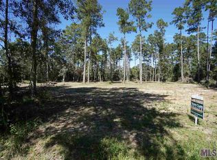 E Saint Theresa St, Covington, LA 70433