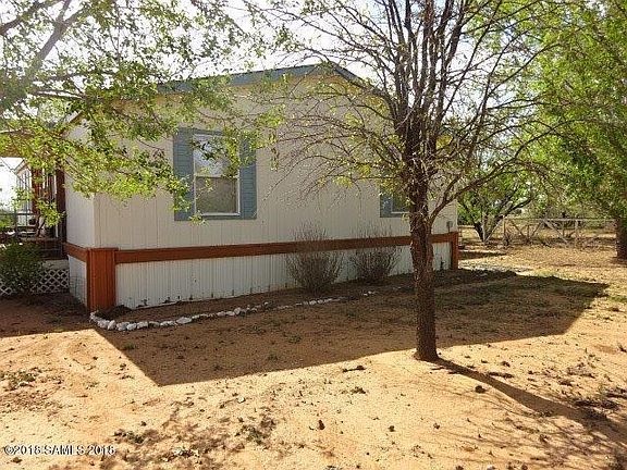 4th image of 2806 N Evelyn Ln