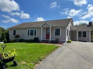 1 Everett Farmer Rd, Billerica, MA 01821