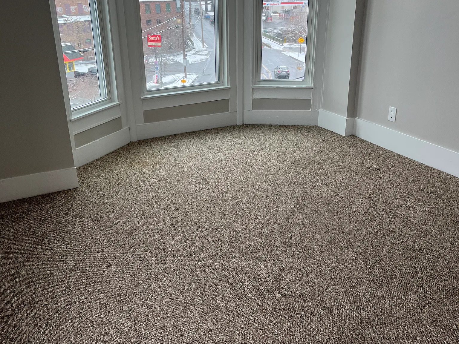 1 bed, 630 sqft, $1,700 — Photo 3