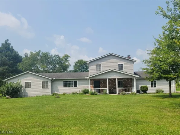 17030 Auburn Rd, Chagrin Falls, OH 44023
