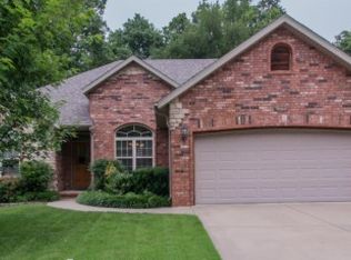 837 E Doubletree Ln, Springfield, MO 65810