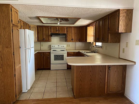 4th image of 614 E 20th St