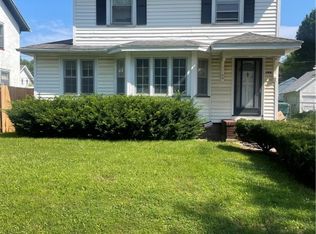 198 Winbourne Rd, Rochester, NY 14619