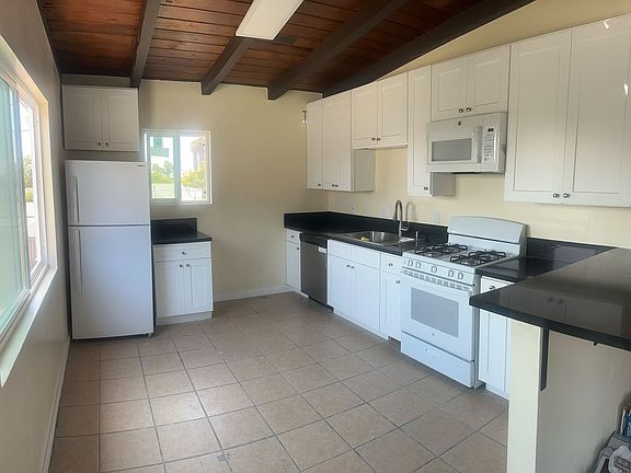 5th image of 2875 Broadway APT 10