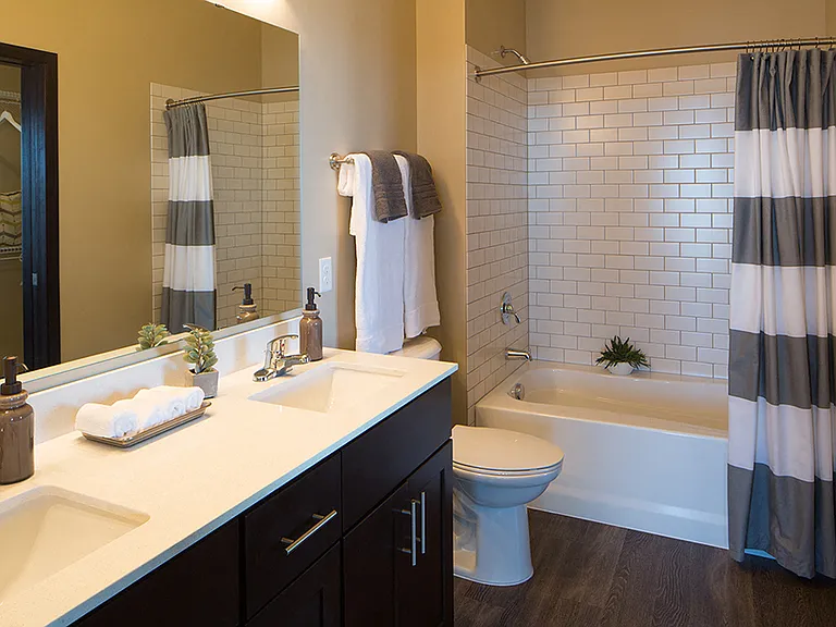 One Southdale Place — Photo 15