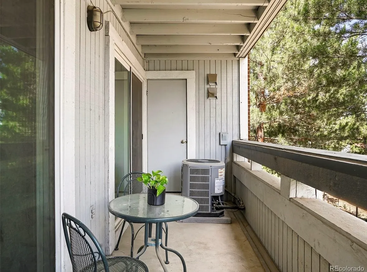 Photo 1 of 14 - 14206 E 1st Dr #B9 - Aurora, CO Primary Photo - 14206 E 1st Dr #B9