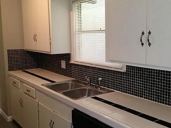 5921 Jackwood St, Houston, TX 77074