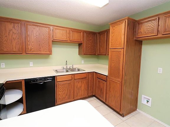 4th image of 5911 York River Dr