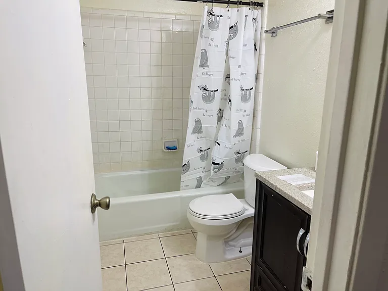 3400 Pleasant Valley Ln — Photo 3