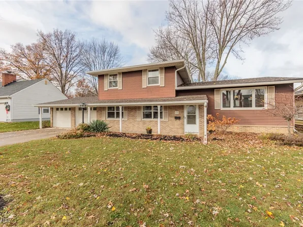 538 N Woodhill Dr, Amherst, OH 44001