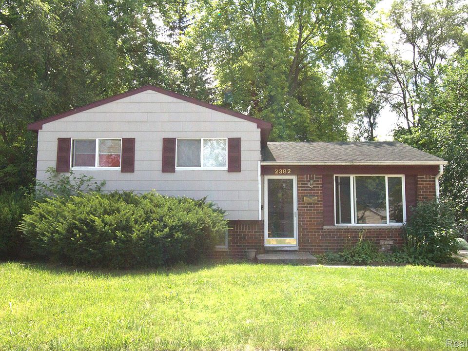 1st image of 2382 Ponderosa Ct