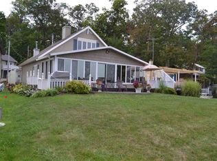 9820 E 520 S, Wolcottville, IN