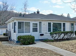 529 Hawthorn St, Red Wing, MN 55066