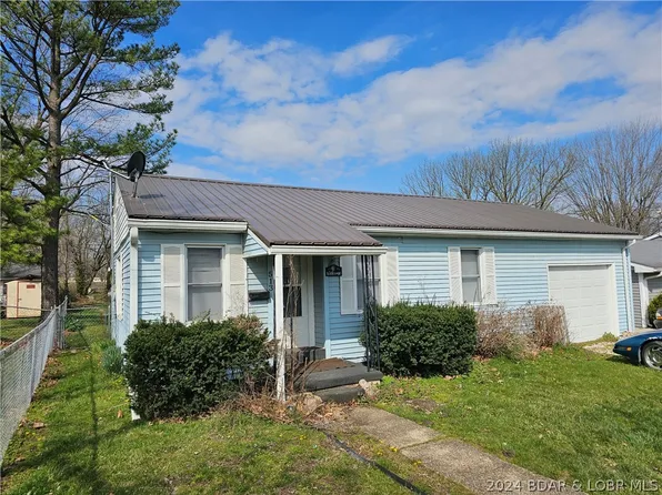 513 S Ross St, Versailles, MO 65084