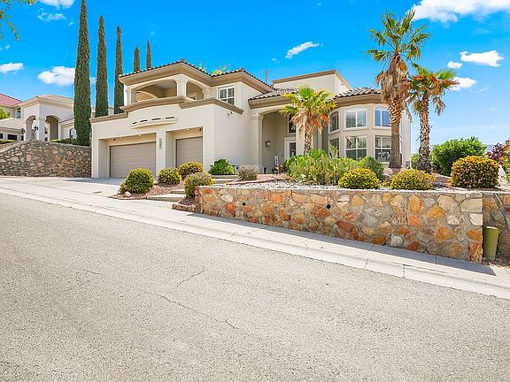3rd image of 1036 Calle Parque Dr