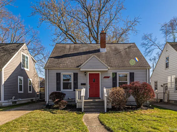 1484 Chapin Ave, Birmingham, MI 48009