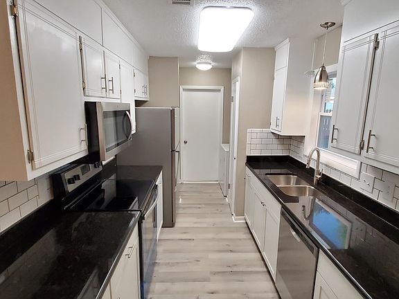 5th image of 7850 Atlas St