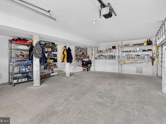 3rd image of 116 Marine Rd