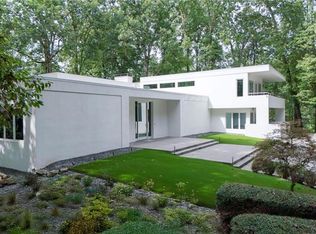 3670 Ridgewood Rd NW, Atlanta, GA 30327