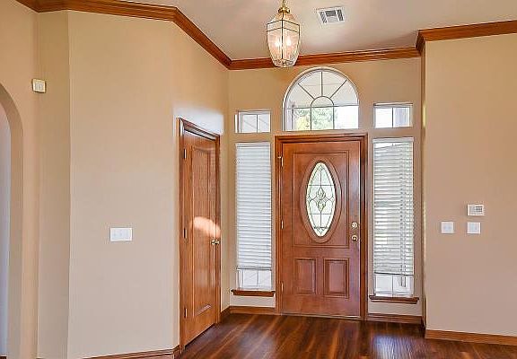 3rd image of 3808 Hatterly Ln