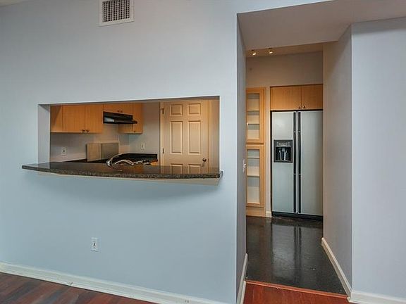 5th image of 322 East Central Blvd #2005