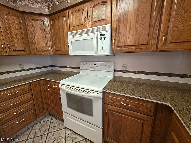 7500 Quarry Rd #C — Photo 17