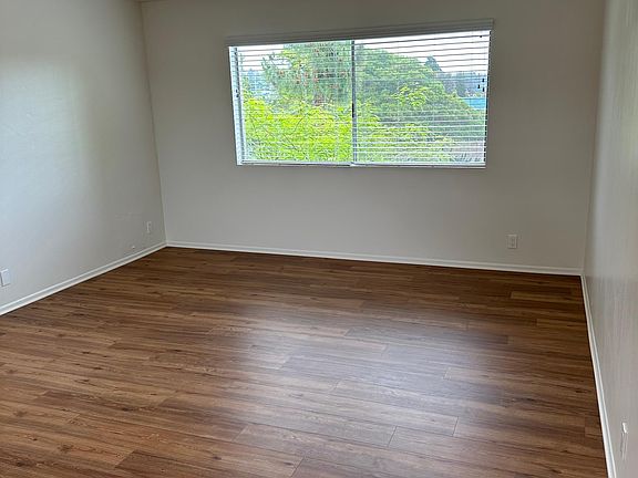 3rd image of 1423 Park Pl APT 10
