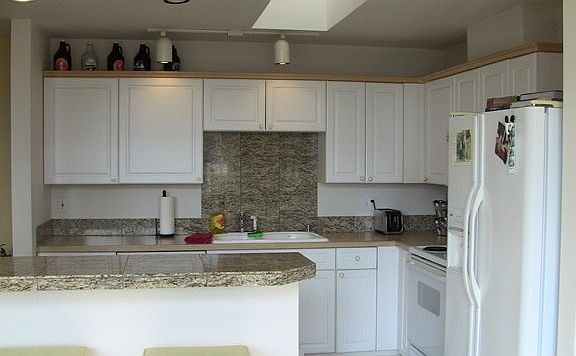 2nd image of 7321 Centerville Ct Unit 603
