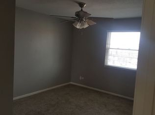 6202 Robinson St, Overland Park, KS 66202